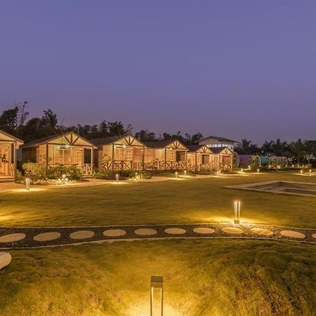 Waterscape Retreat Girnare Exterior photo