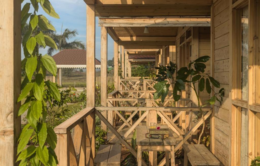 Waterscape Retreat Girnare Exterior photo